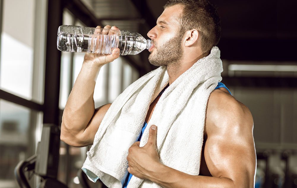 Для набора мышечной массы нужно пить много воды